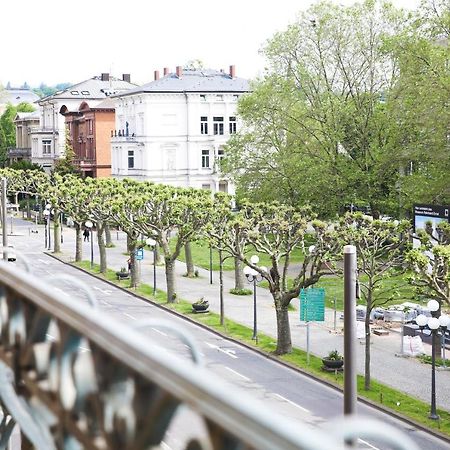 Palais Passy~Design Suite Mit Ausblick Im Zentrum Wiesbaden Exteriér fotografie