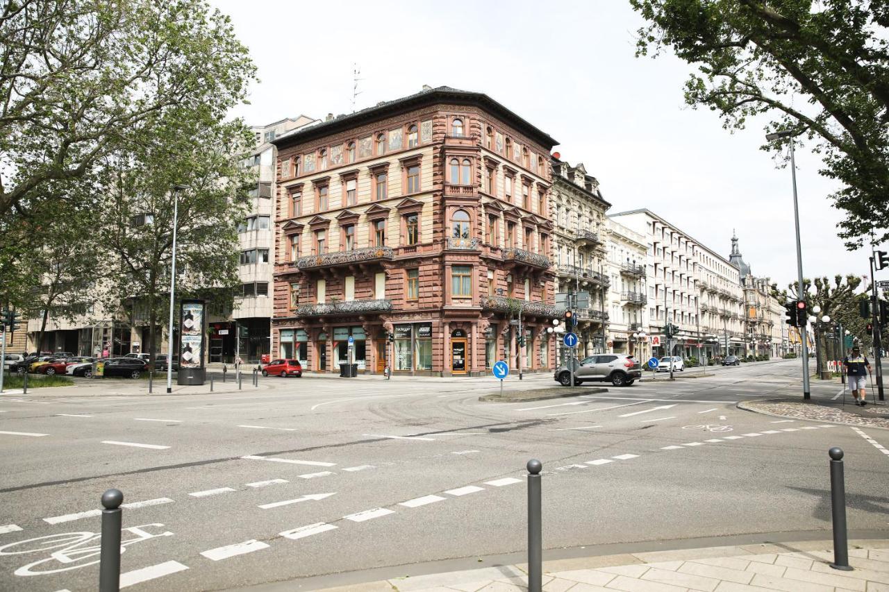 Palais Passy~Design Suite Mit Ausblick Im Zentrum Wiesbaden Exteriér fotografie